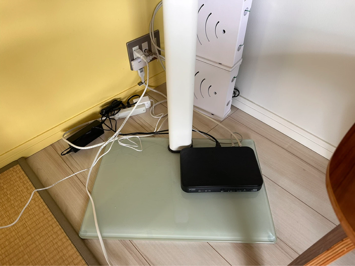 50インチテレビ＋テレビスタンドセット（使用少・美品）の写真2枚目