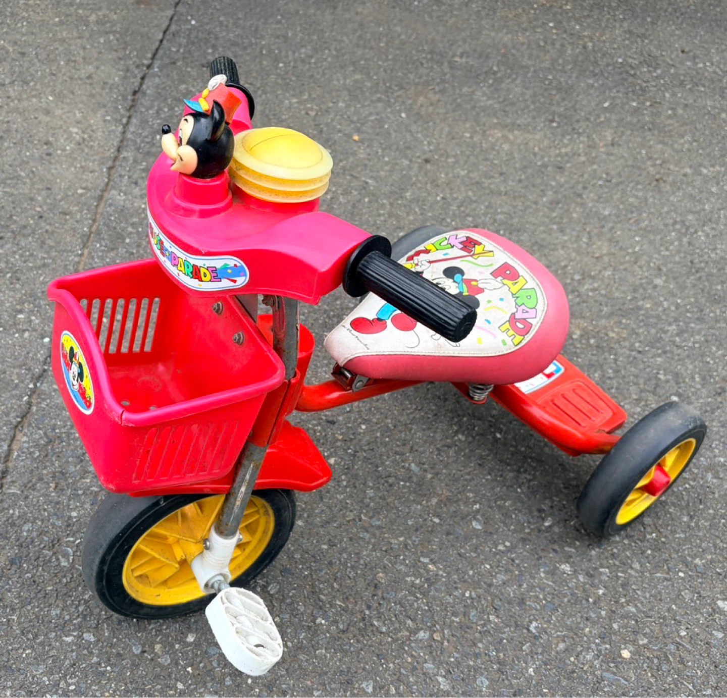【ディズニー】ミッキーマウス 三輪車 キッズバイク 赤 レトロ 外遊び 子供用の写真3枚目