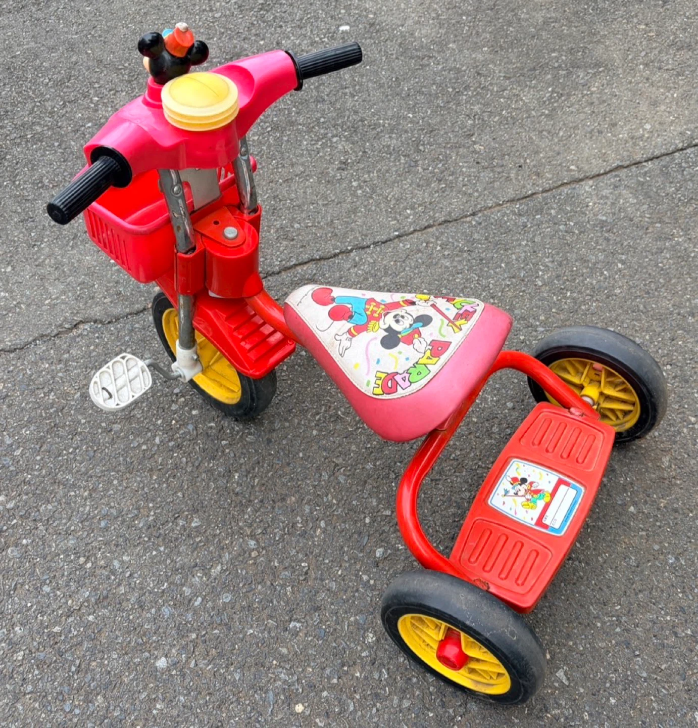 【ディズニー】ミッキーマウス 三輪車 キッズバイク 赤 レトロ 外遊び 子供用の写真2枚目