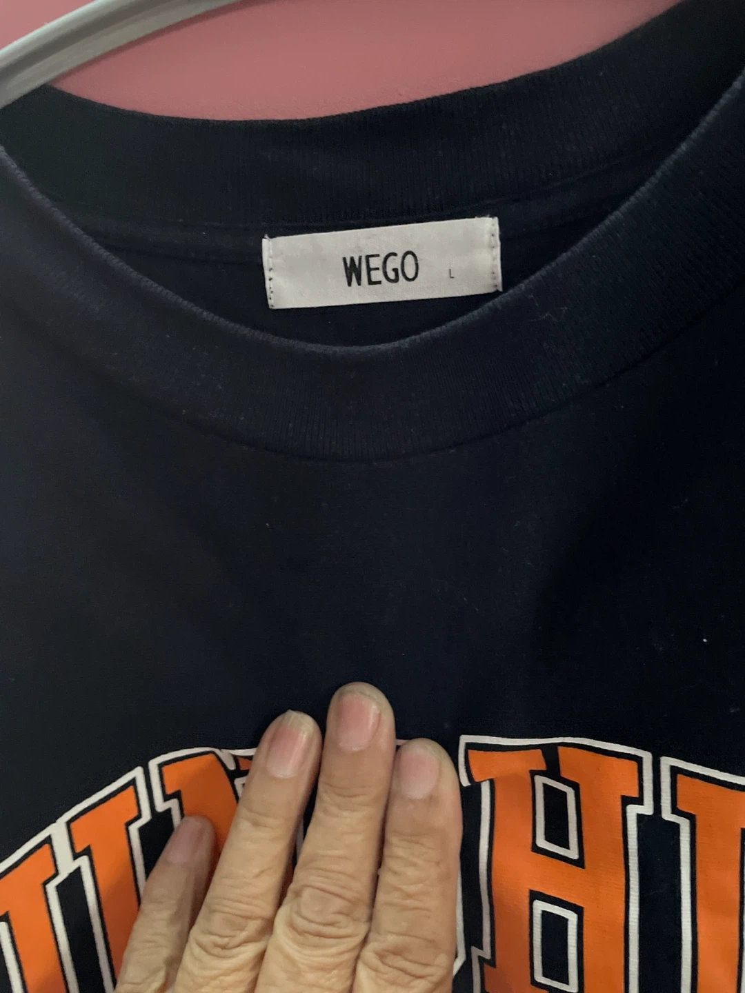 ウィゴーのTシャツの写真2枚目