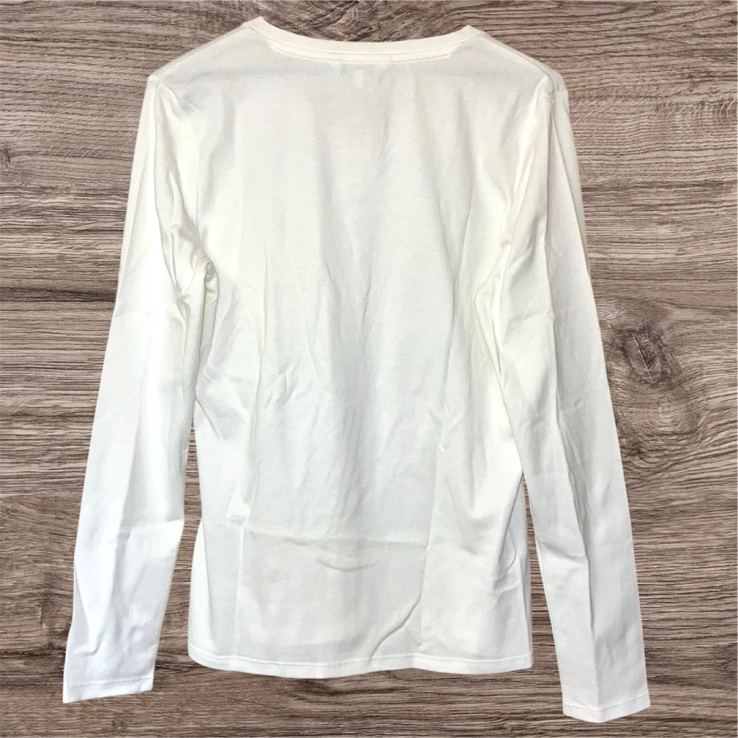 【美品】トミーヒルフィガー ❤ロンT 長袖Tシャツ Vネックの写真2枚目