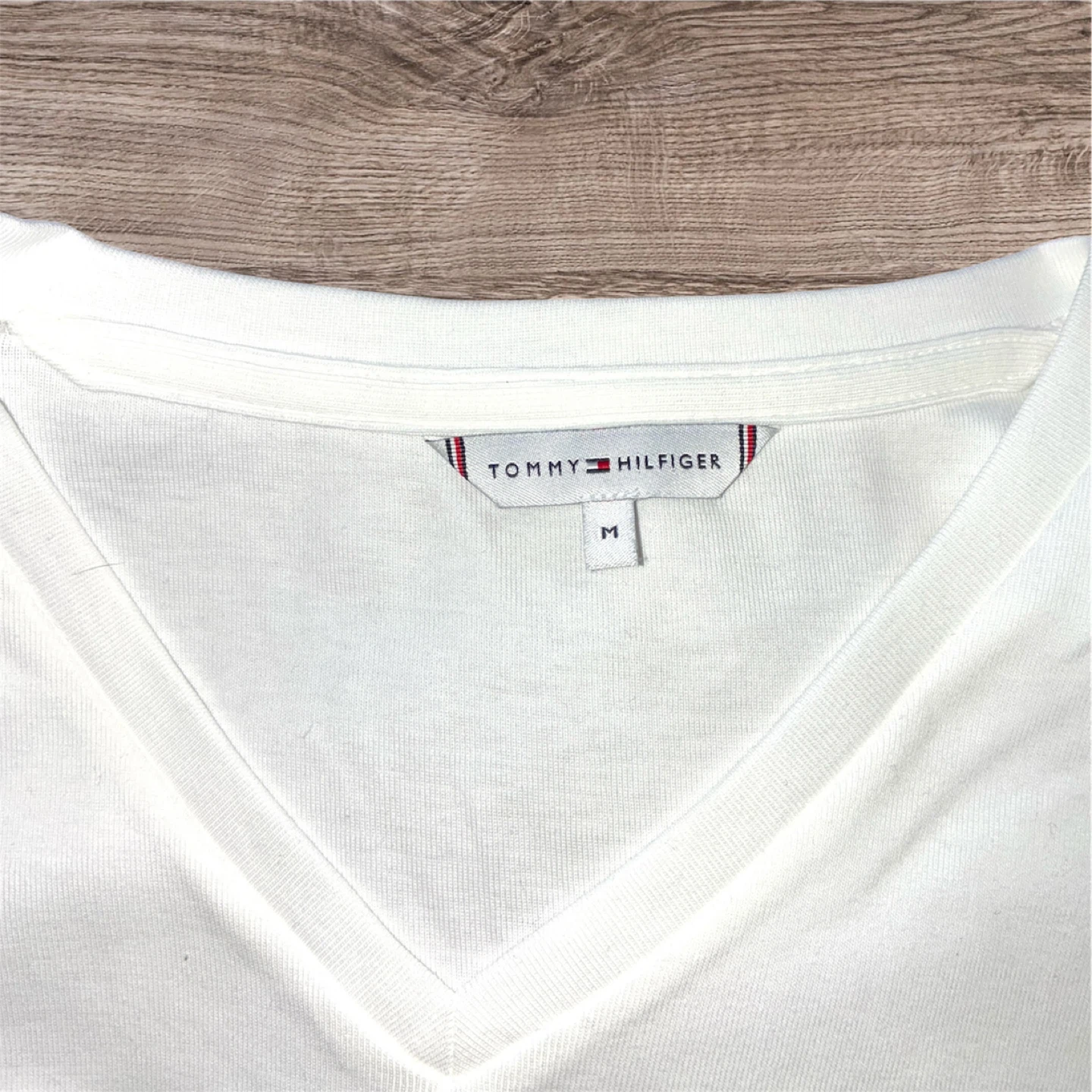 【美品】トミーヒルフィガー ❤ロンT　長袖Tシャツ Vネックの写真4枚目