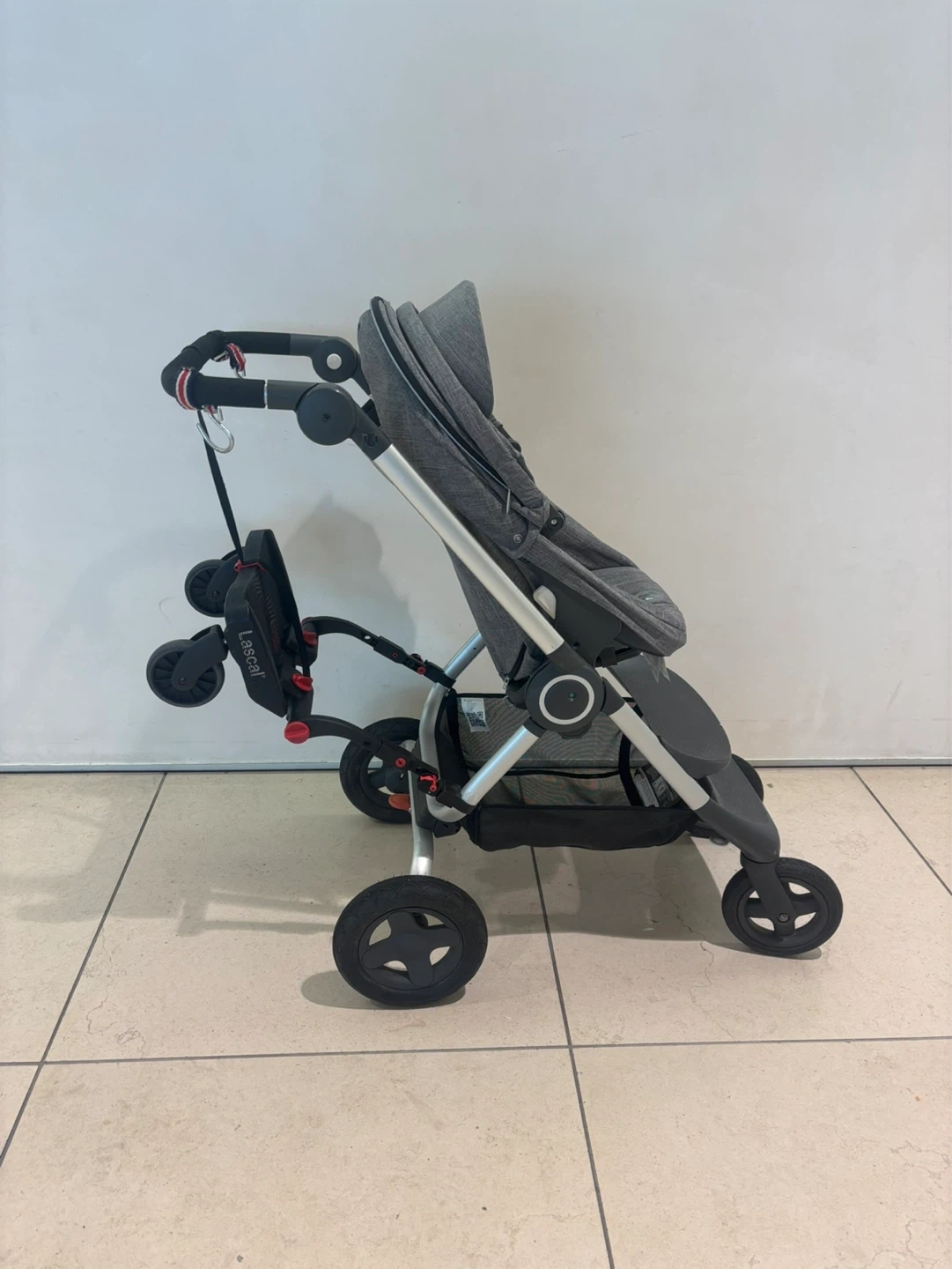 ストッケ スクート ベビーカー グレー