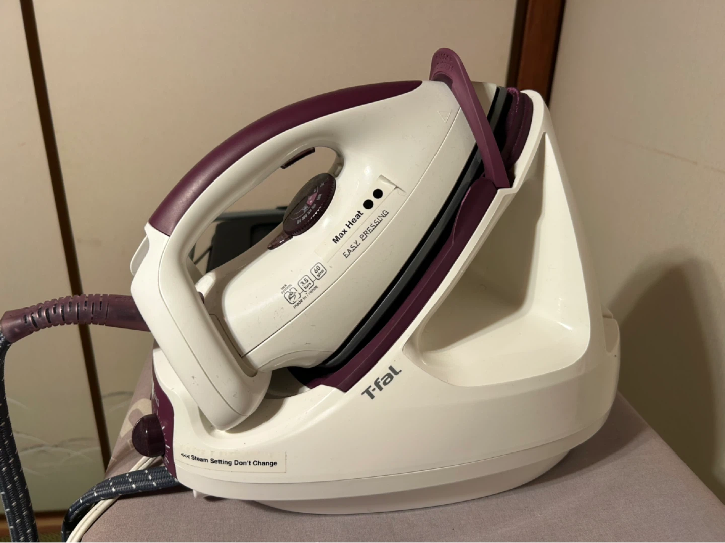 ティファール スチームアイロン EASY PRESSINGの写真2枚目