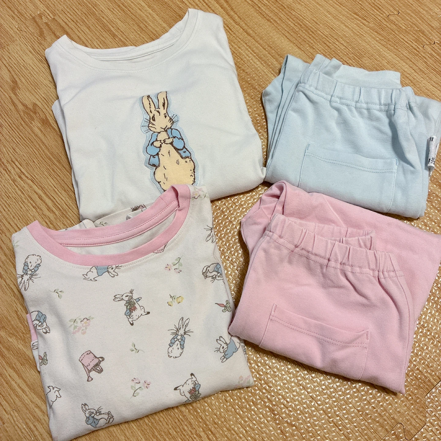 ユニクロ ピーターラビット 長袖パジャマ 100cm 2セット