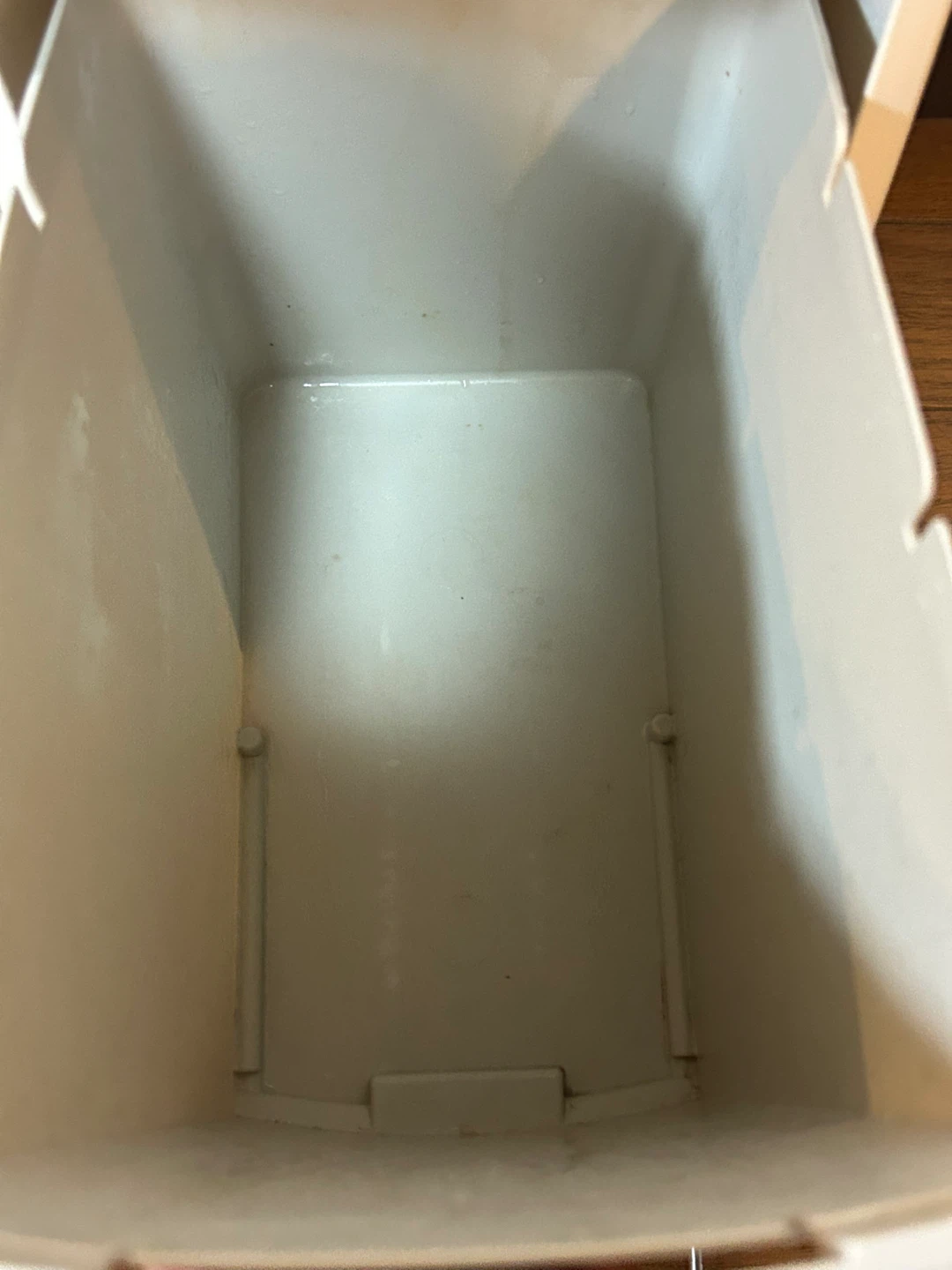 ニトリ タテ型分別ゴミ箱 30Lの写真4枚目