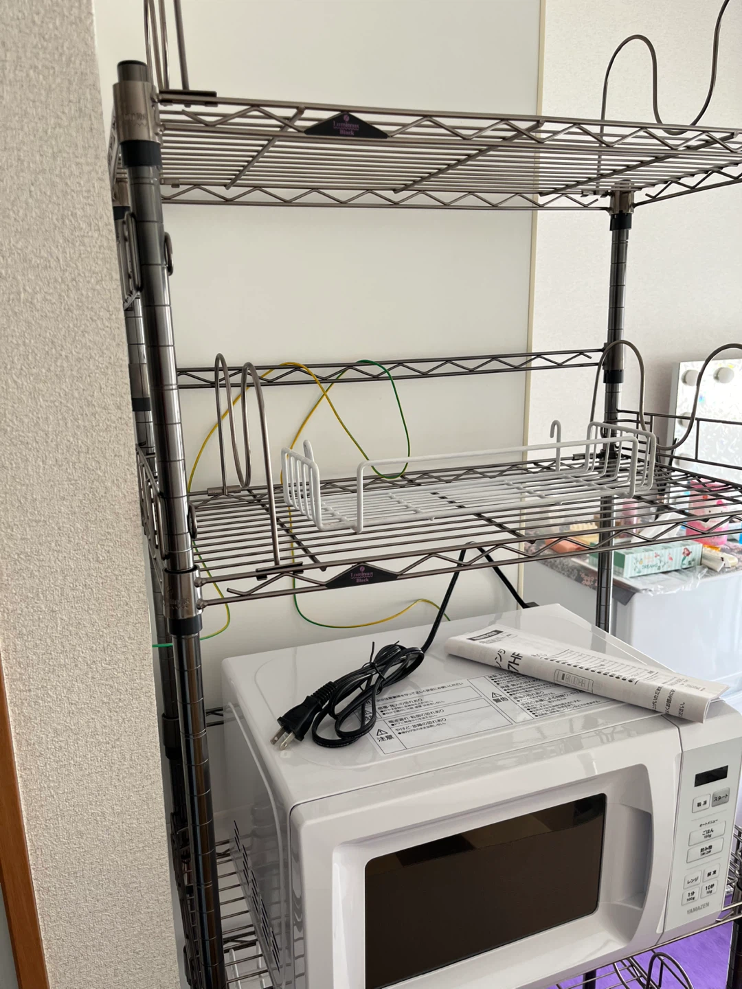 ヤマゼン 電子レンジ NERM-017HF 2023年製の写真3枚目
