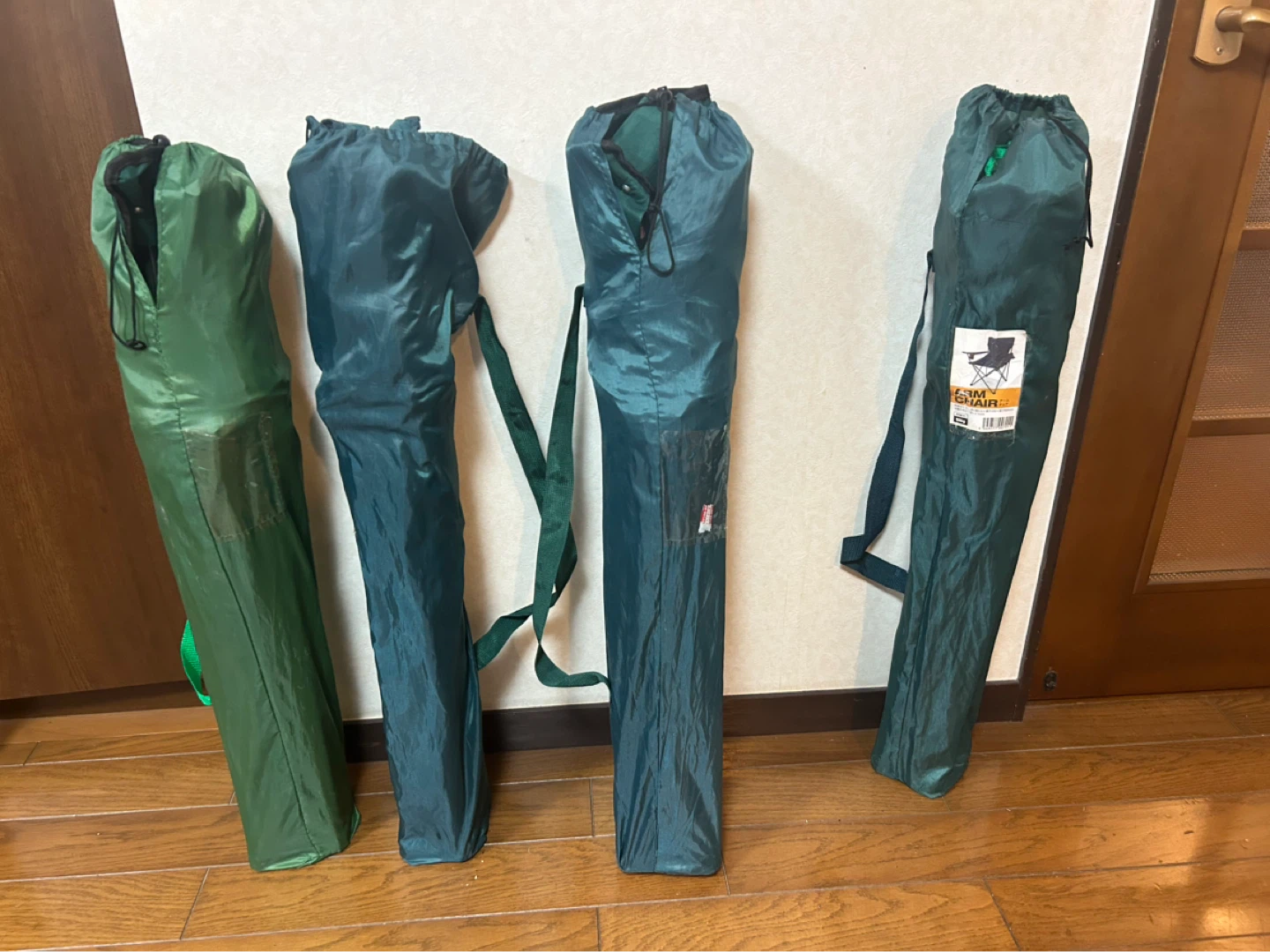 アウトドア用 折りたたみアームチェア -4脚ありますの写真2枚目