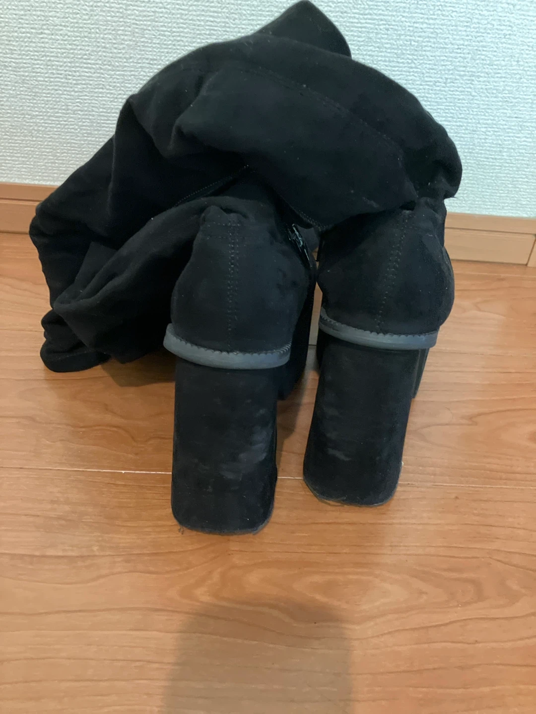 ニーハイブーツ 厚底 ブラックの写真2枚目