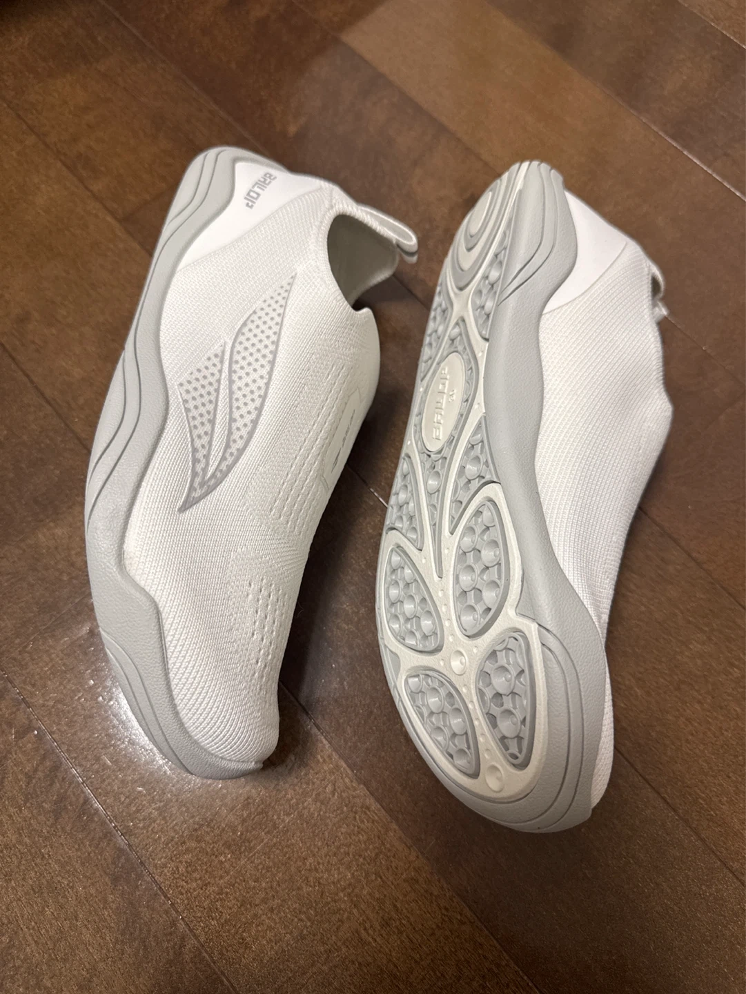 【新品】アクアシューズ 23cmの写真3枚目