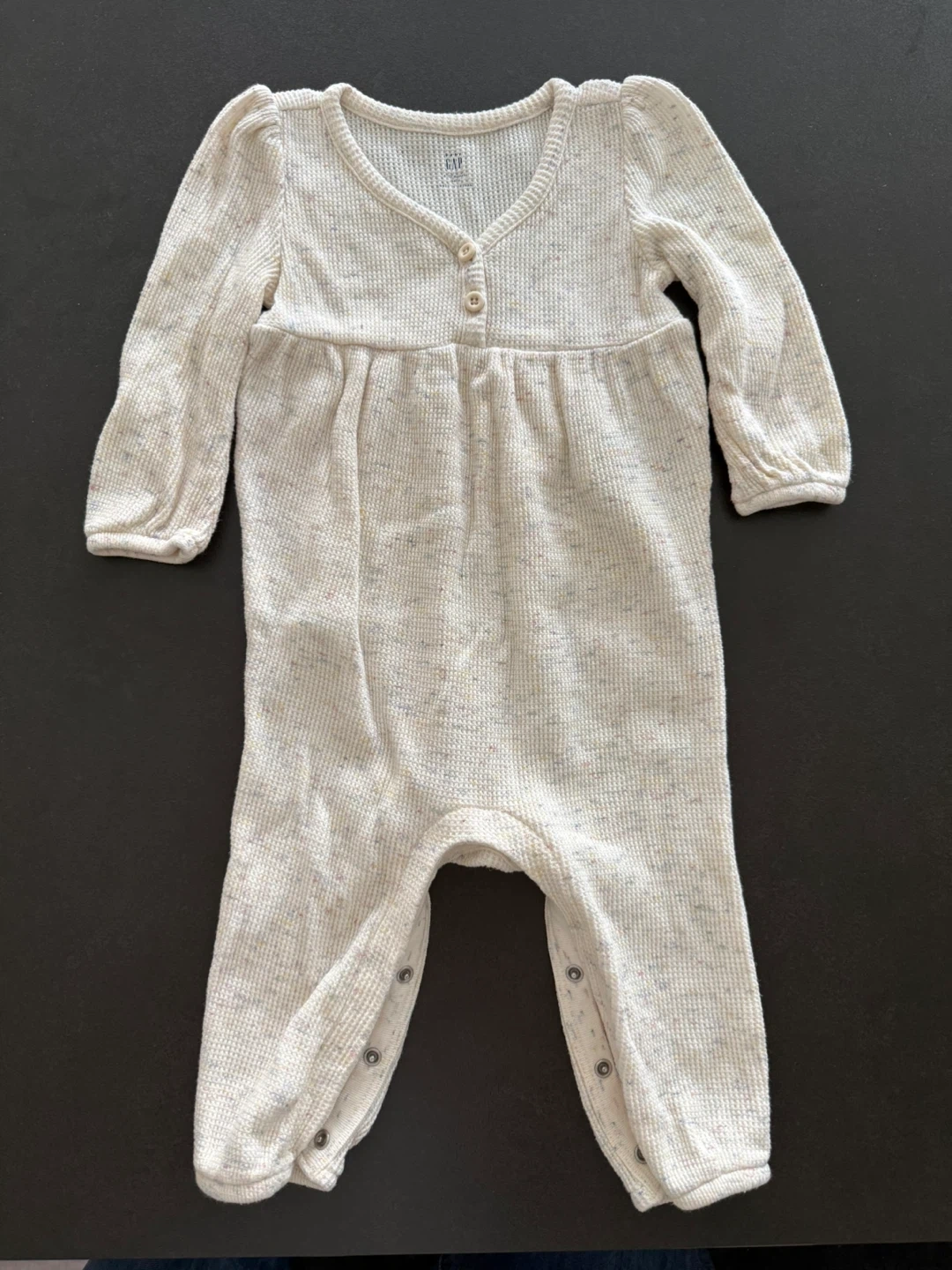 👶GAP ロンパース 6-12ヶ月