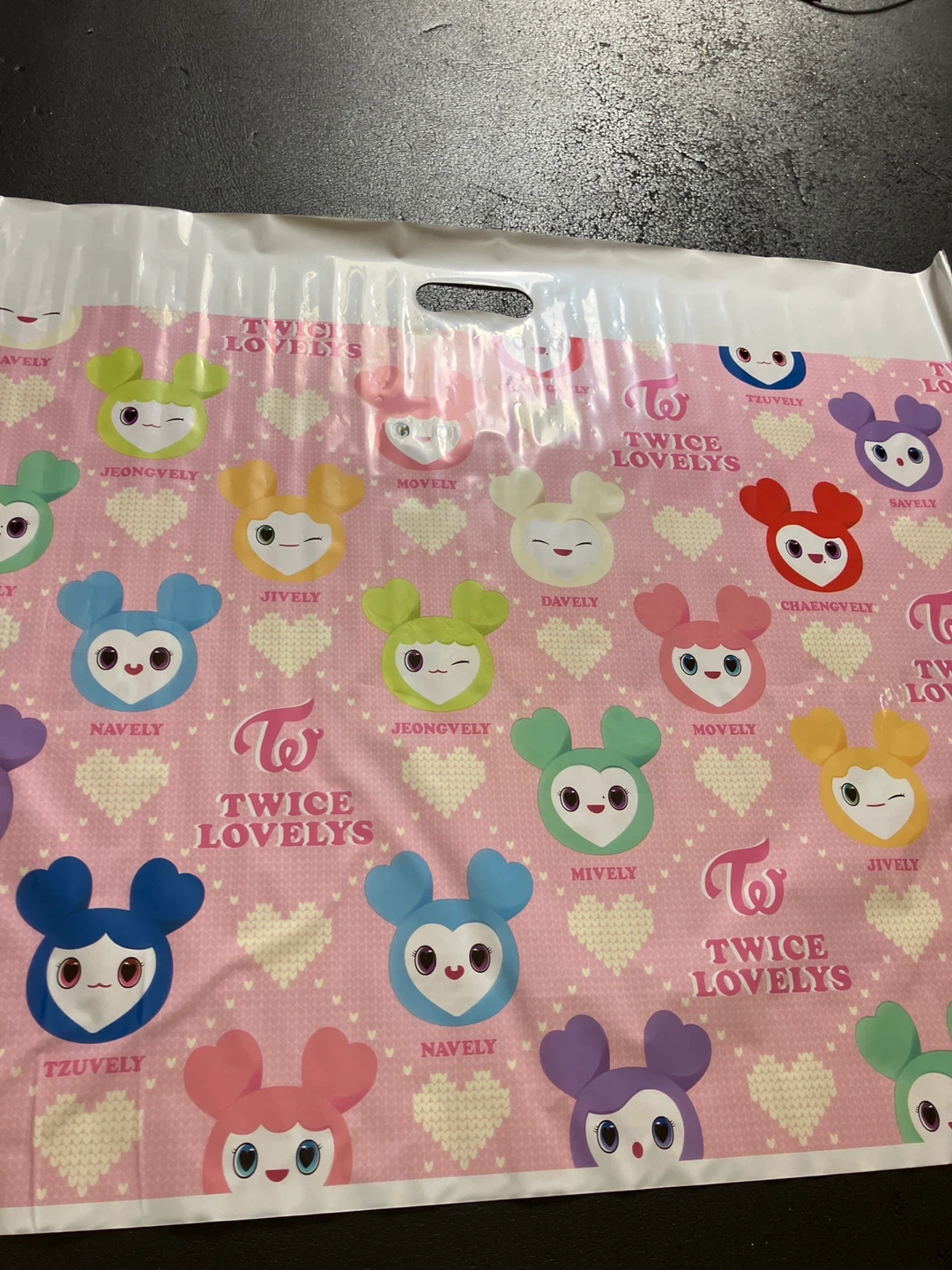 TWICE LOVELYS ショッパー