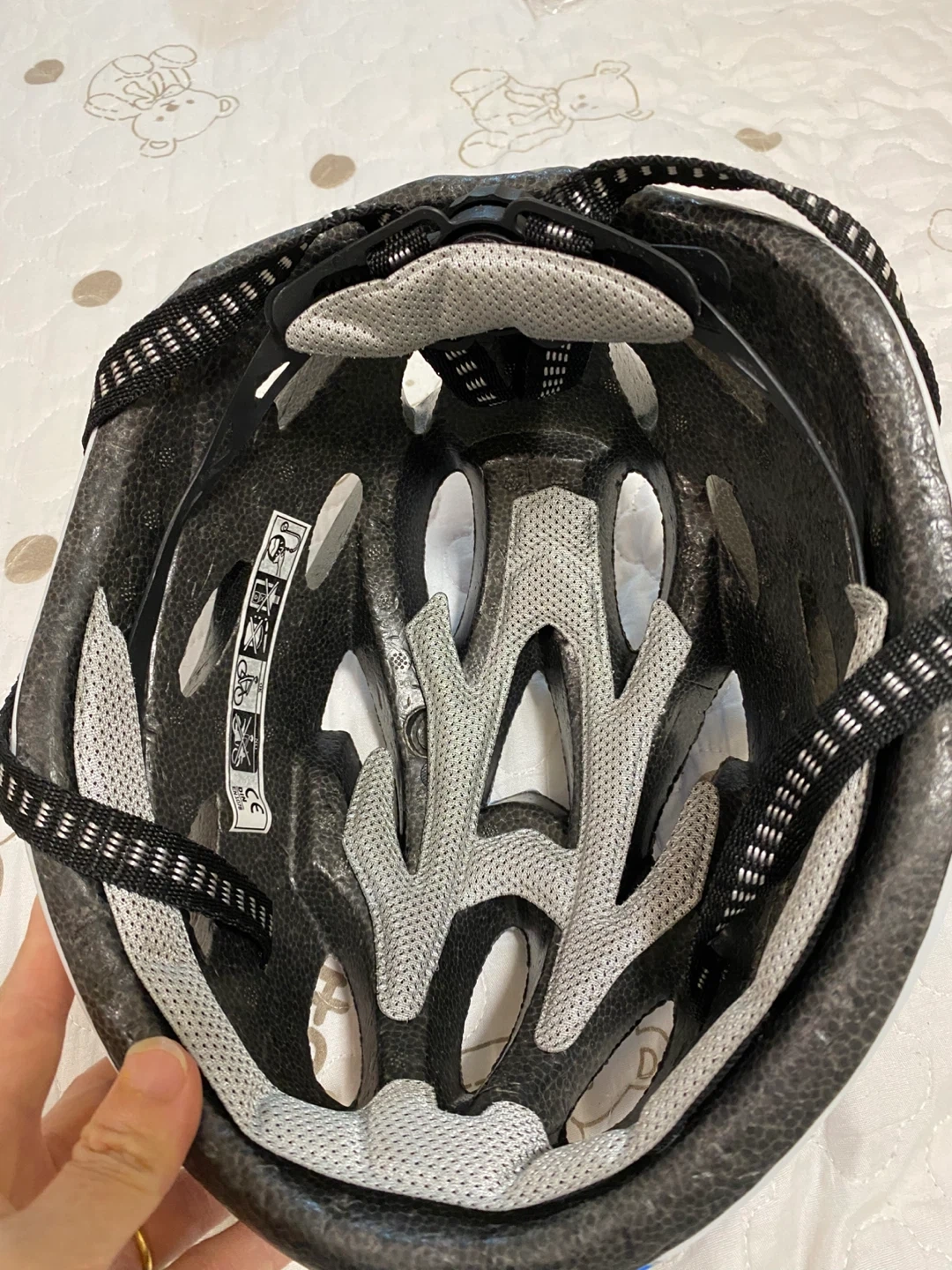 子ども用ヘルメットの写真6枚目