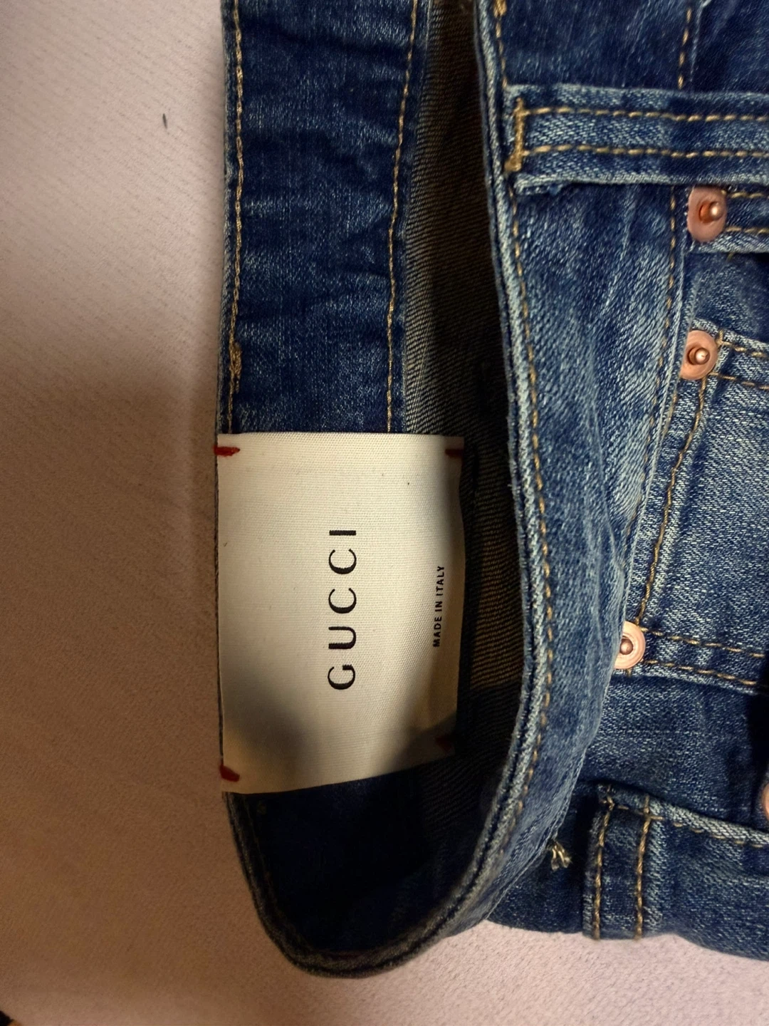 新品・未使用グッチ デニムパンツ 32サイズの写真4枚目