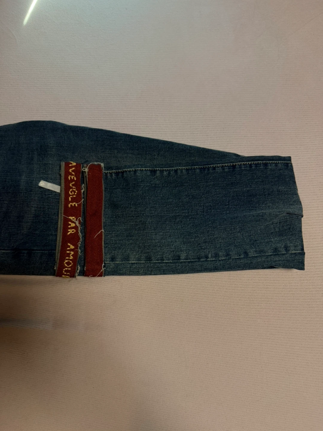 新品・未使用グッチ デニムパンツ 32サイズの写真3枚目