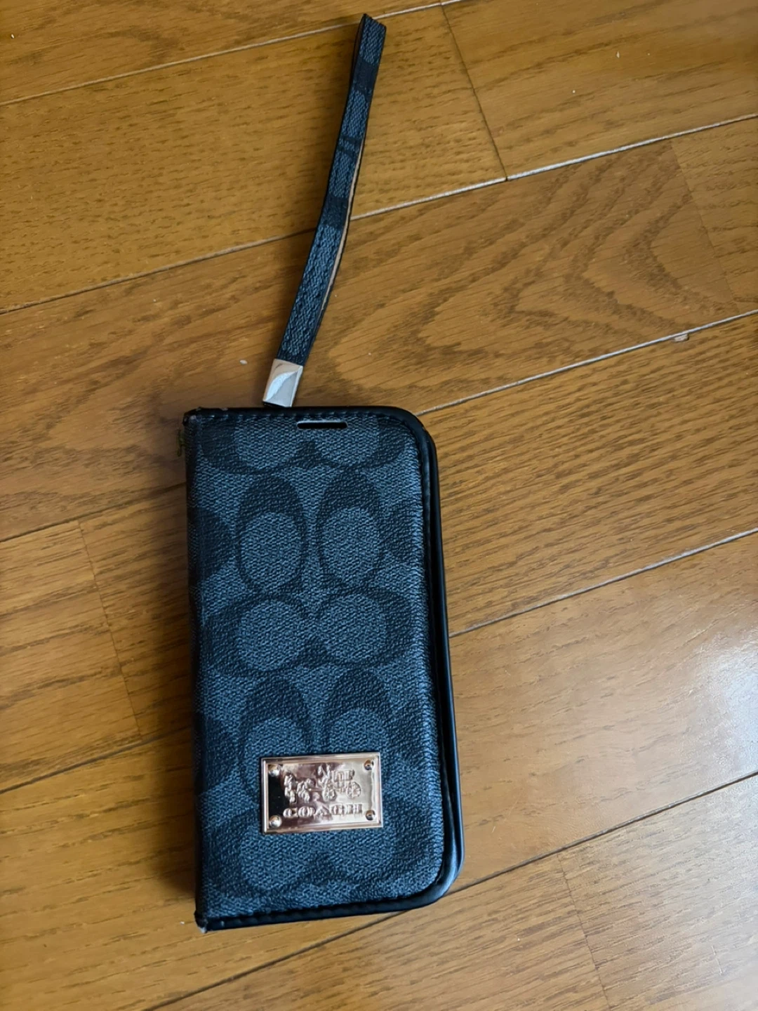コーチ iPhone14手帳型ケース 黒
