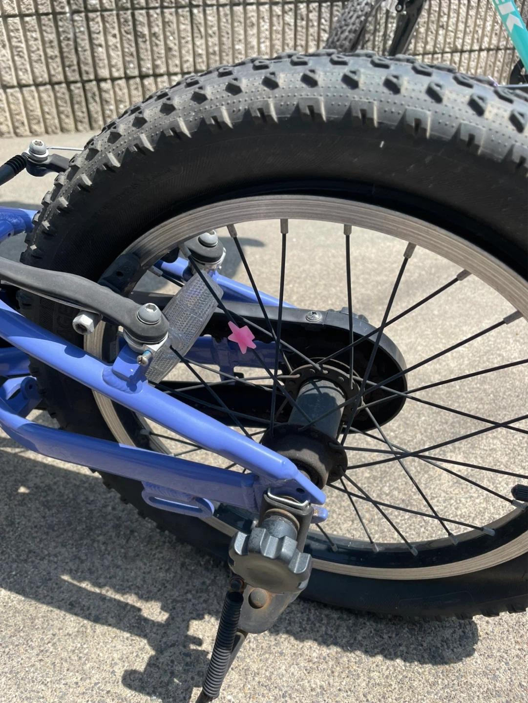 トレック プレキャリバー16インチ自転車用補助輪付の写真3枚目
