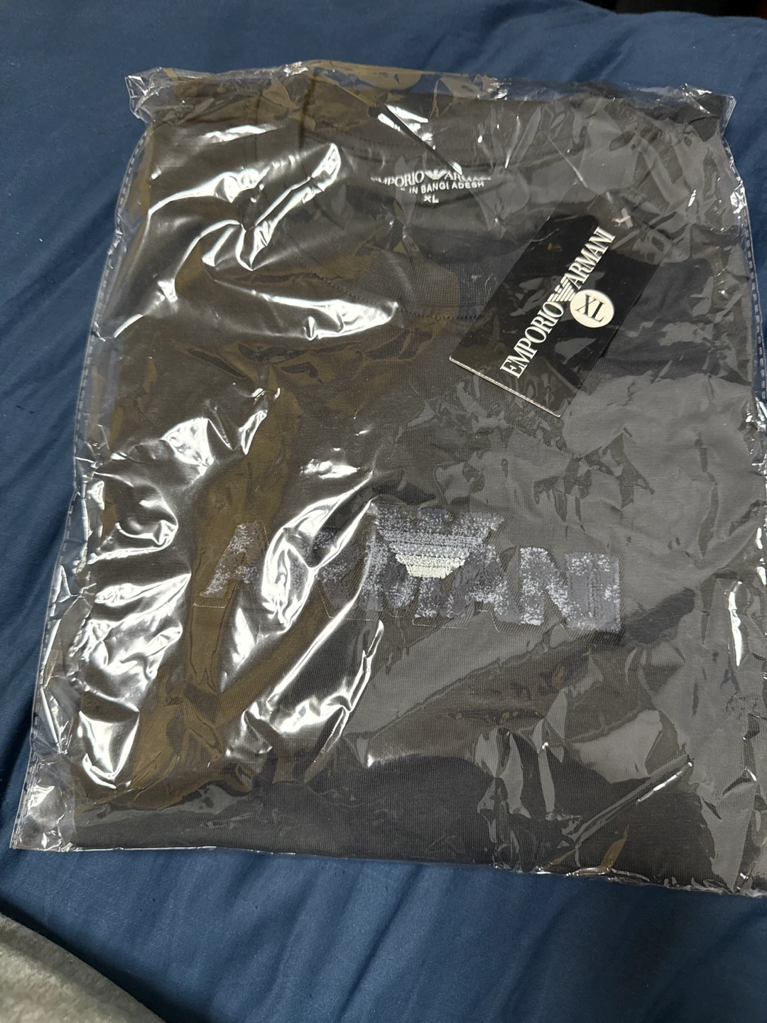 エンポリオアルマーニ Tシャツ 黒 XLサイズ