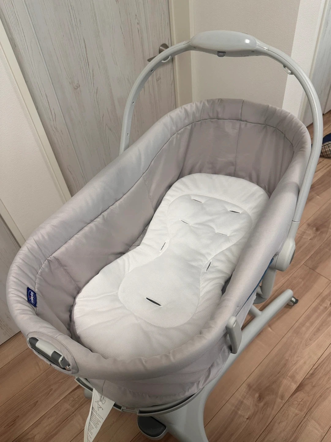 チコ ベビーハグ 4in1 ベビーベッドの写真2枚目