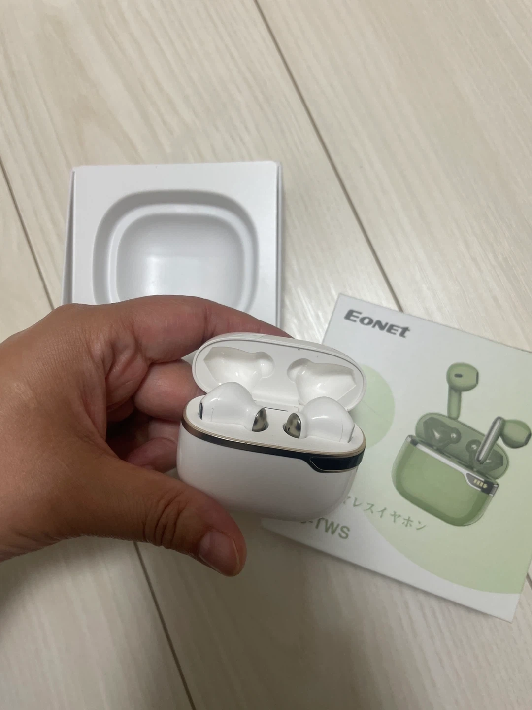 EONET ワイヤレスイヤホン D28-TWS ホワイトの写真3枚目