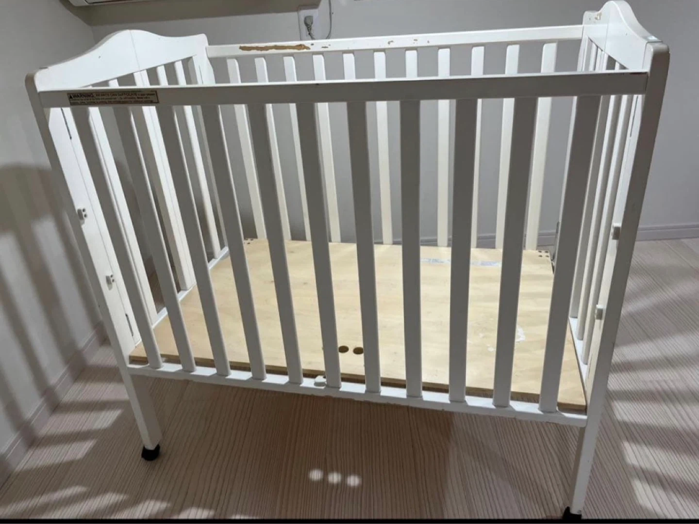 木製　ベビーベッド ホワイトの写真2枚目
