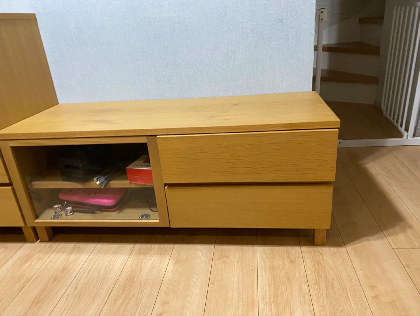 無印良品 木製キャビネット ガラス扉 テレビ台の写真2枚目