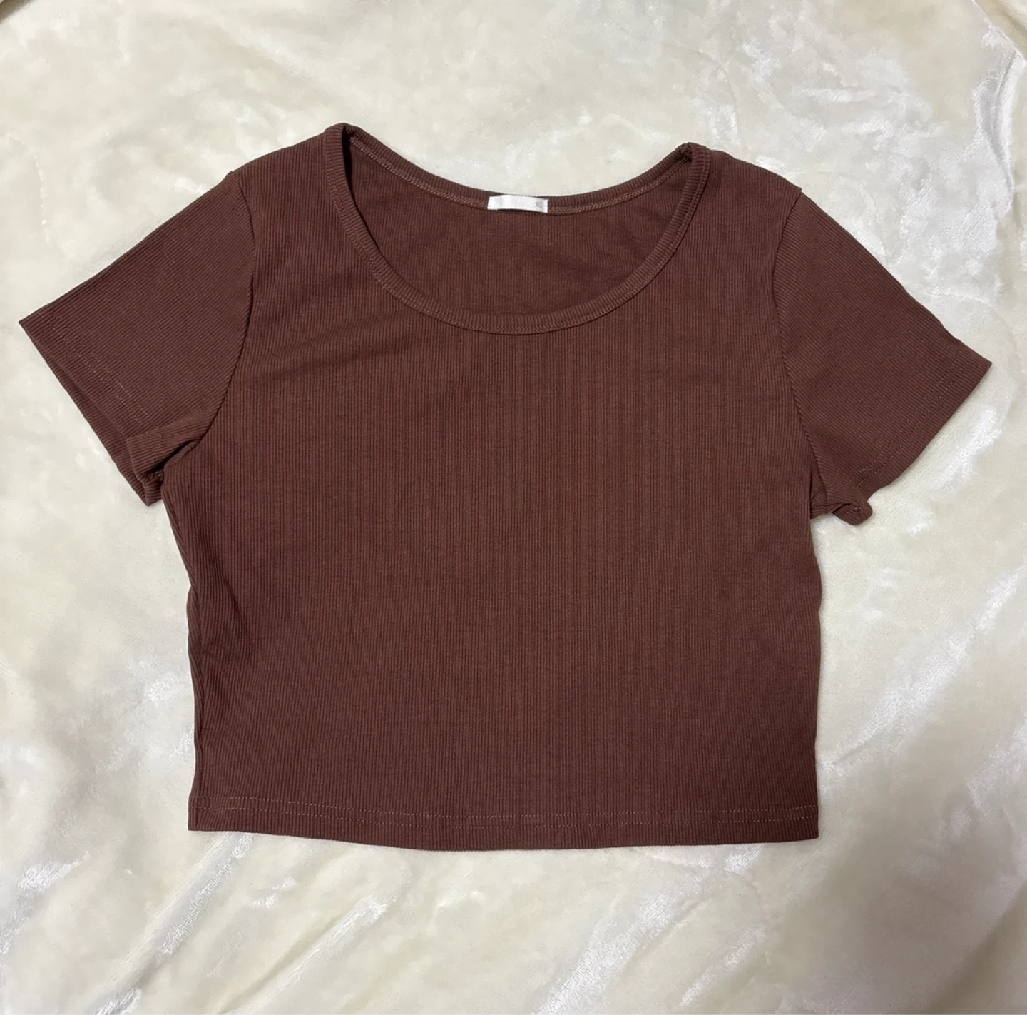 ジーユー クロップド丈 リブTシャツ ブラウン XL