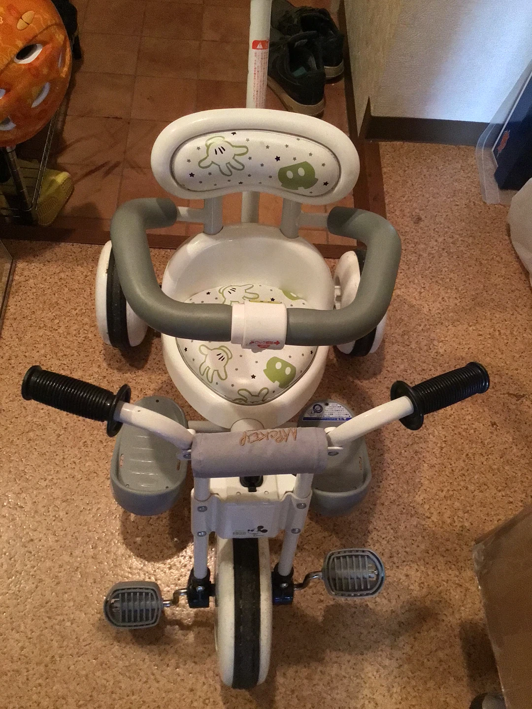 ミッキーマウス 三輪車 手押し棒付き
