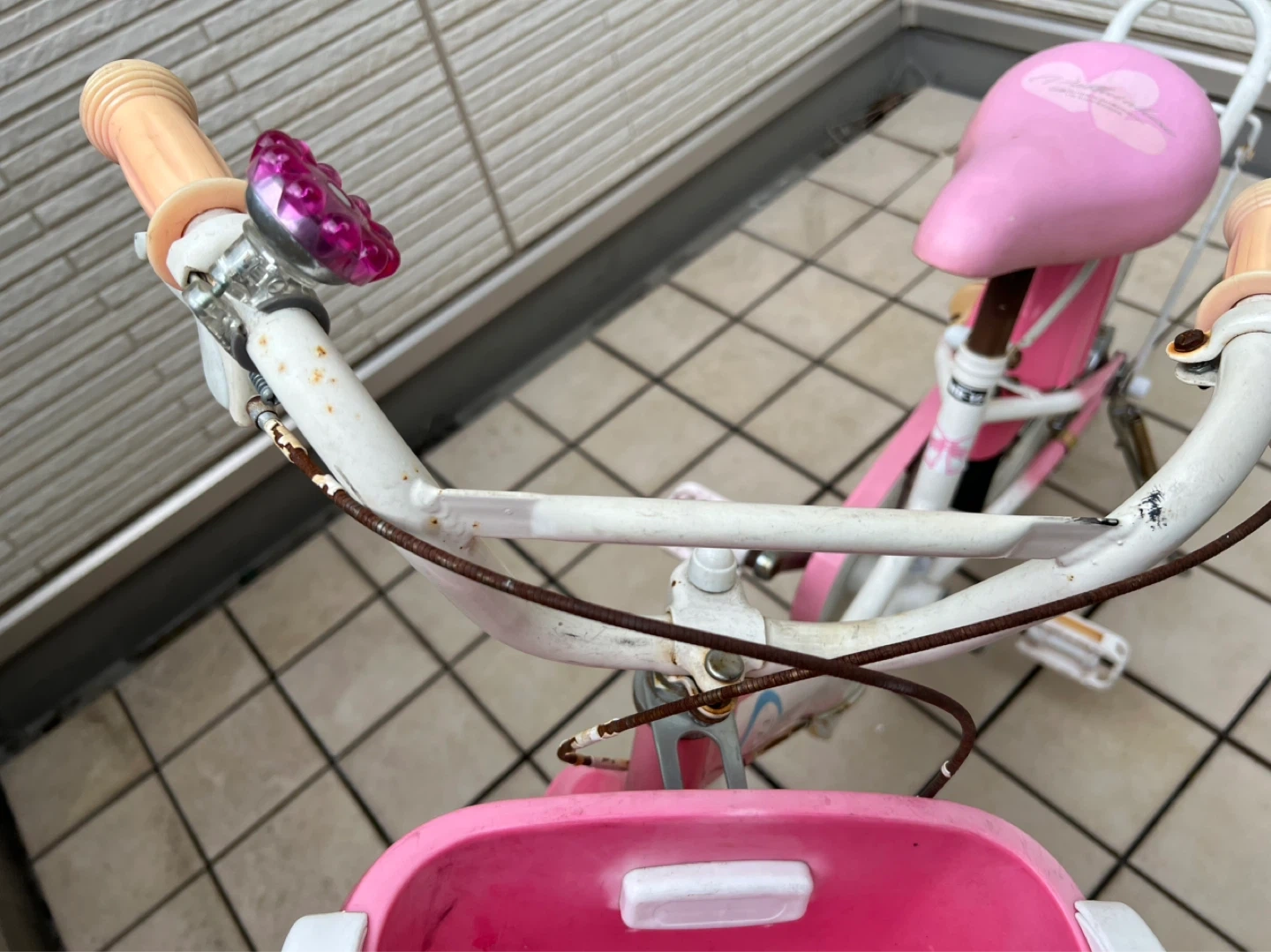 子供用自転車 16インチ 補助輪付き ピンク スイートメロディの写真3枚目