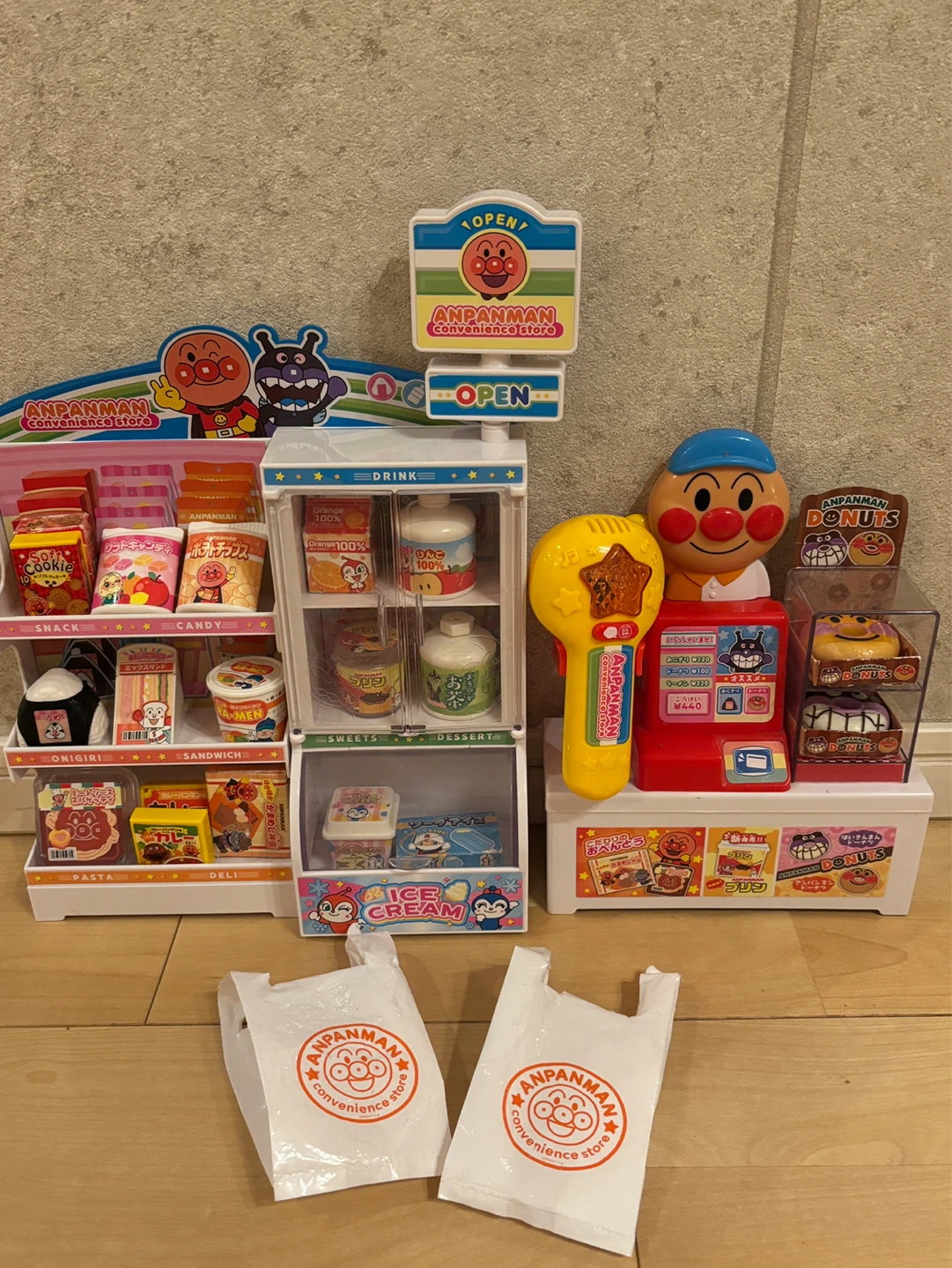 【6月中旬フリマ出品予定】気になる方はお早めに♪いらっしゃいませ！ アンパンマンコンビニ