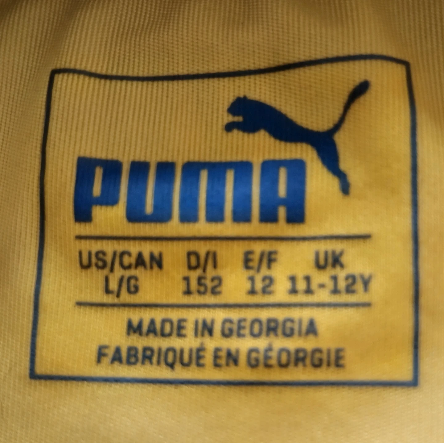 PUMAプーマ ドルトムント ジュニア サッカーユニフォームの写真3枚目