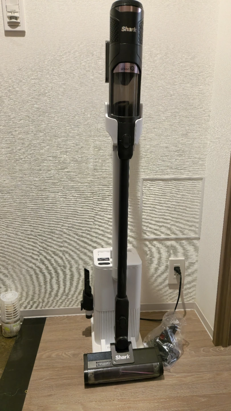 シャーク コードレス掃除機 自動ゴミ収集ドック付き