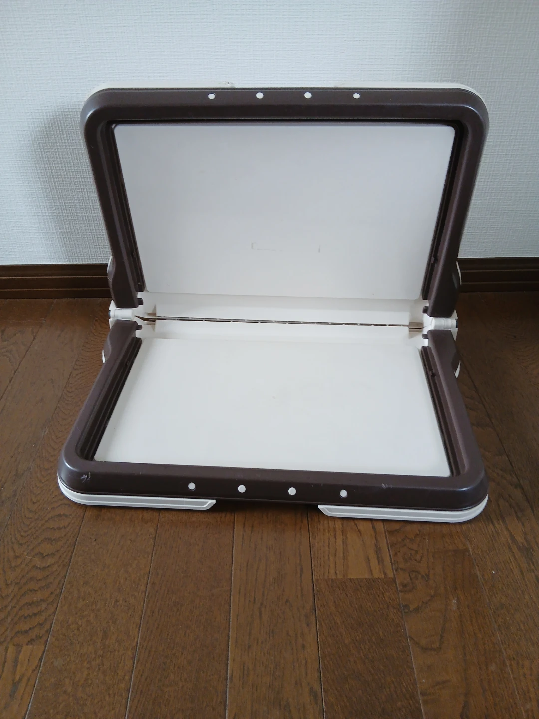 リッチェル しつけ用ステップ L型トレー 　レギュラーサイズ　ダークブラウンの写真2枚目