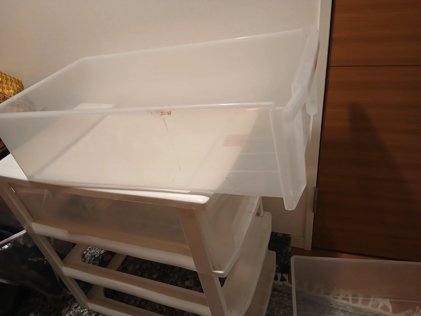 プラスチック製 3段チェスト 収納ケースの写真3枚目
