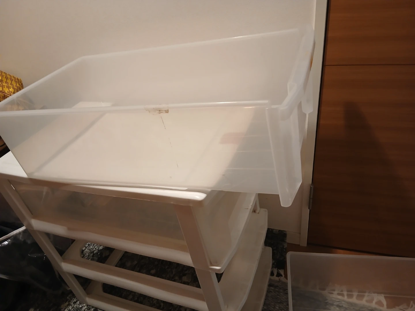 プラスチック製 3段チェスト 収納ケースの写真3枚目