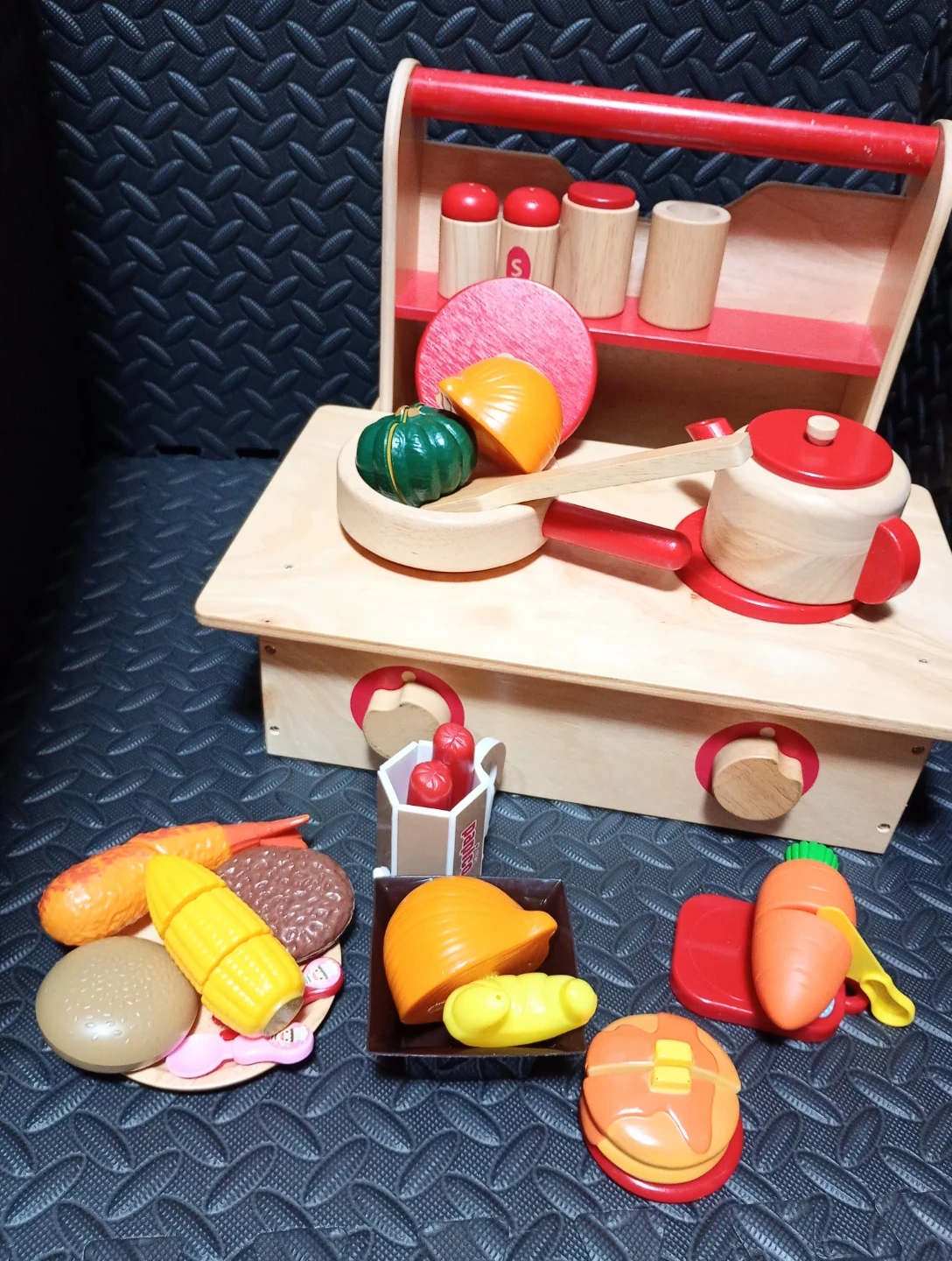 【ママと同じように料理しちゃおう☆☆】ニチガン オリジナル木製 ままごとキッチン 道具セット/キャリーカート付き(オマケ)