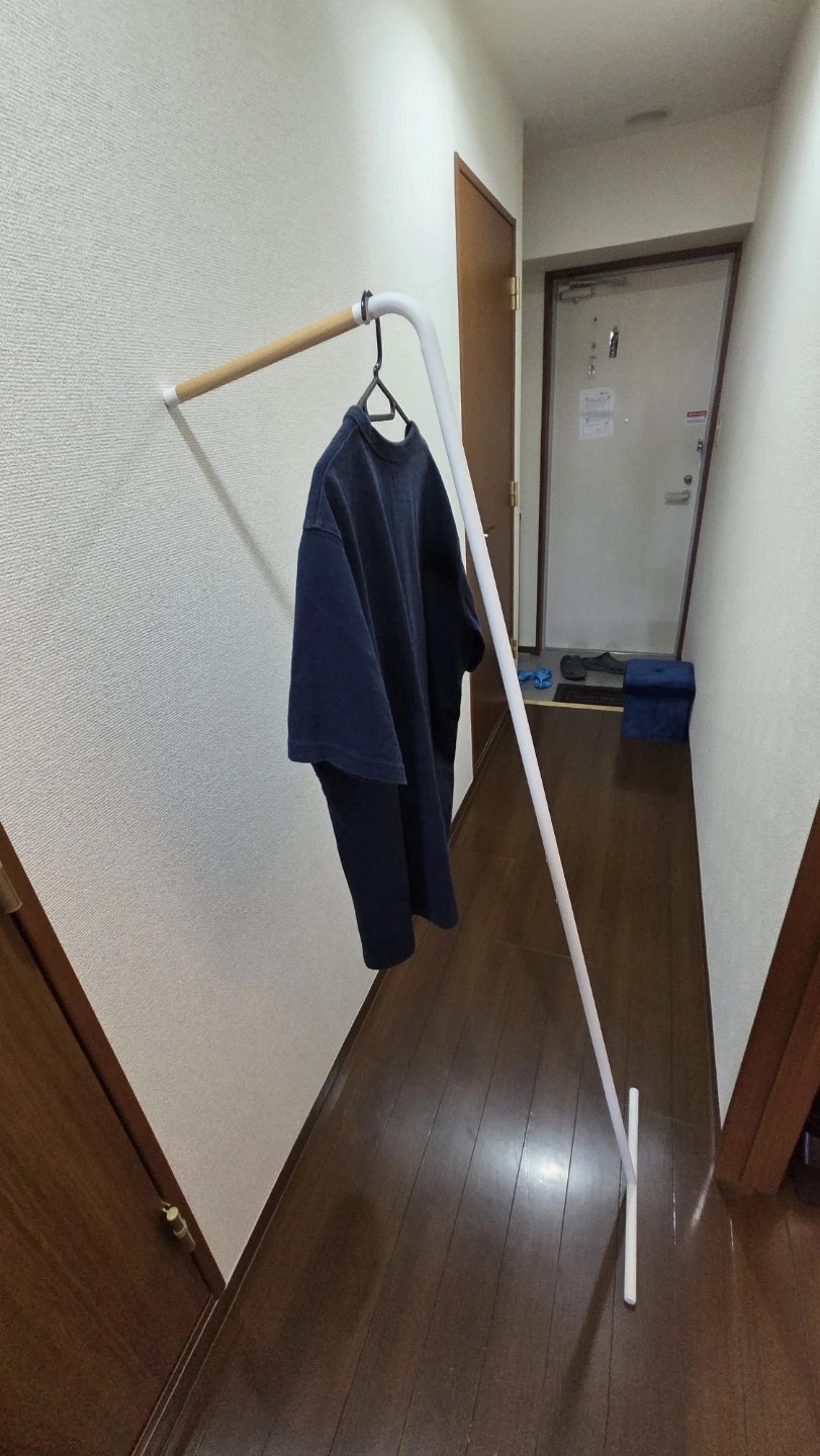 ポールハンガー ホワイト×木目調の写真3枚目