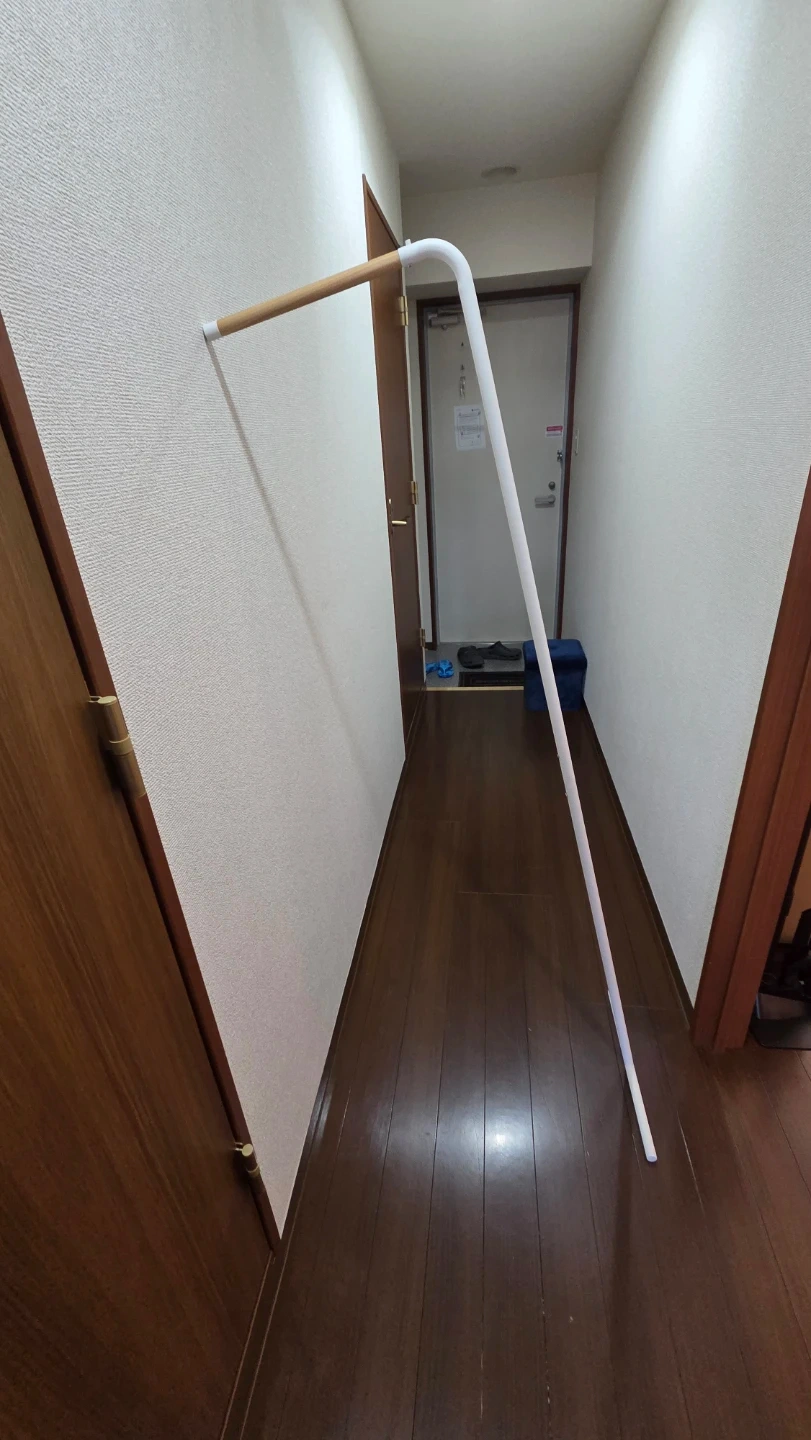 ポールハンガー ホワイト×木目調の写真4枚目