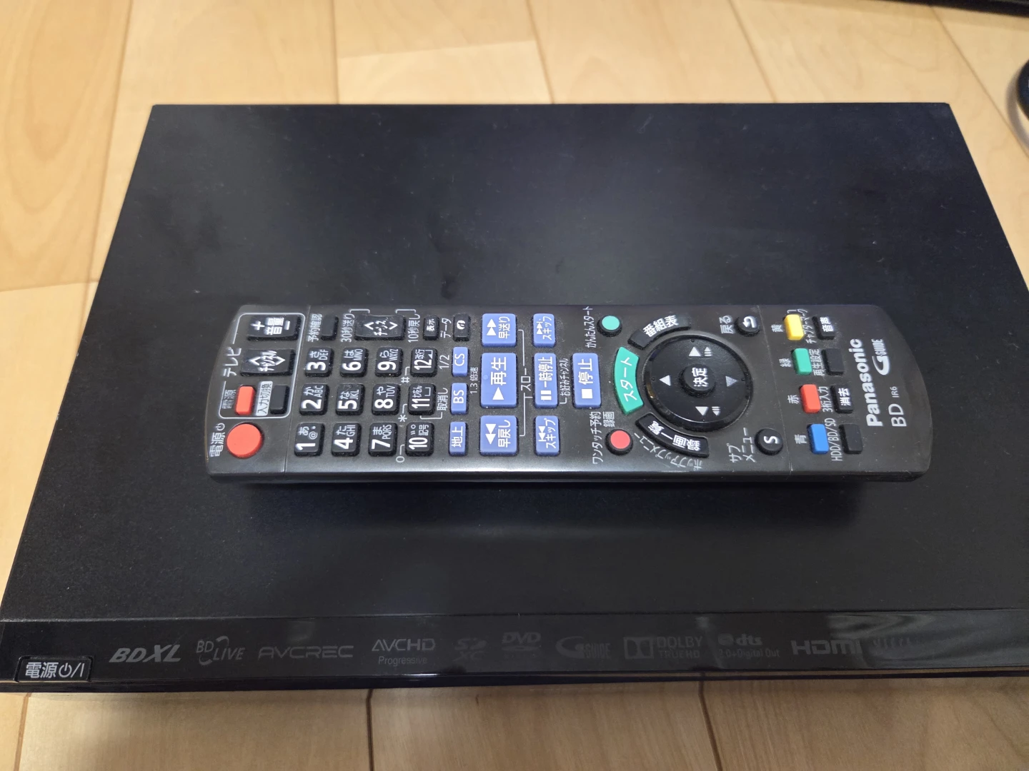 パナソニック テレビTH-L32C50&レコーダー DMR-BR130の写真6枚目