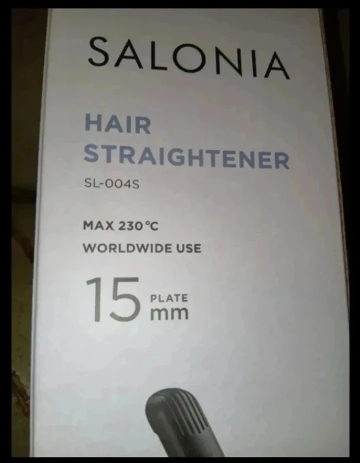 新品未使用サロニア ストレートヘアアイロン SL-004S ブラックの写真3枚目