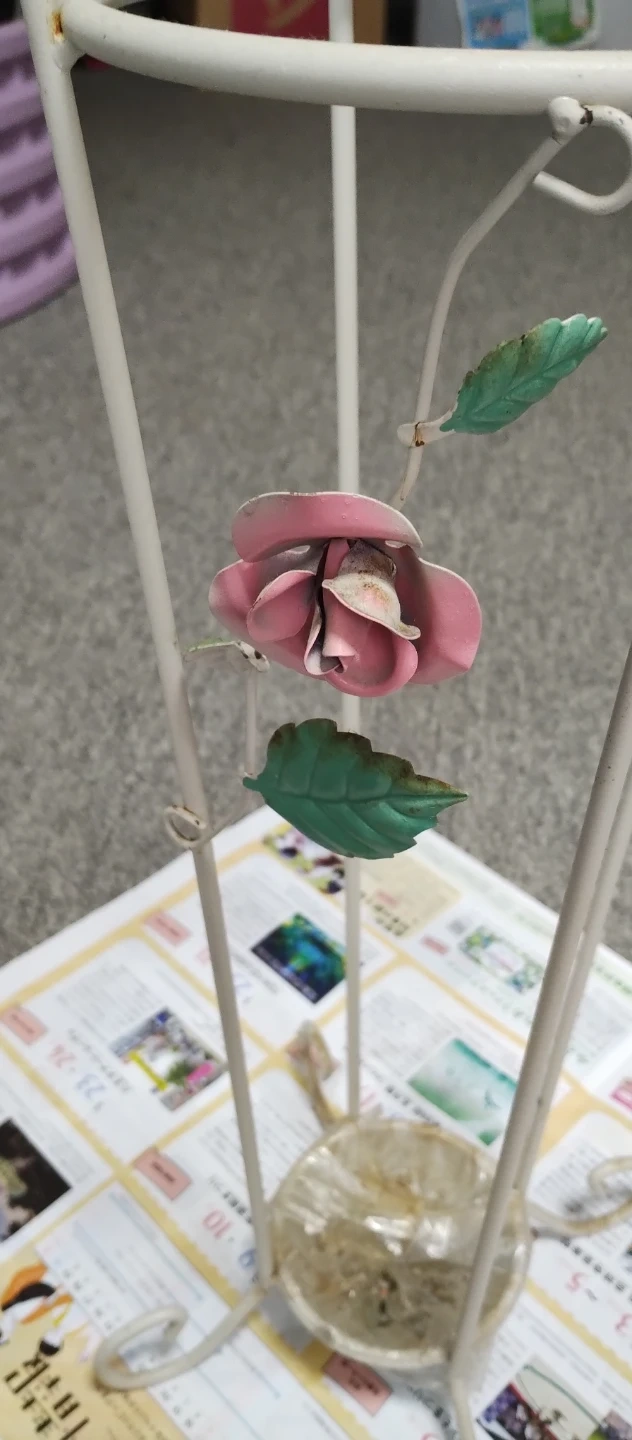 アンティーク調 傘立て ホワイト 薔薇モチーフ