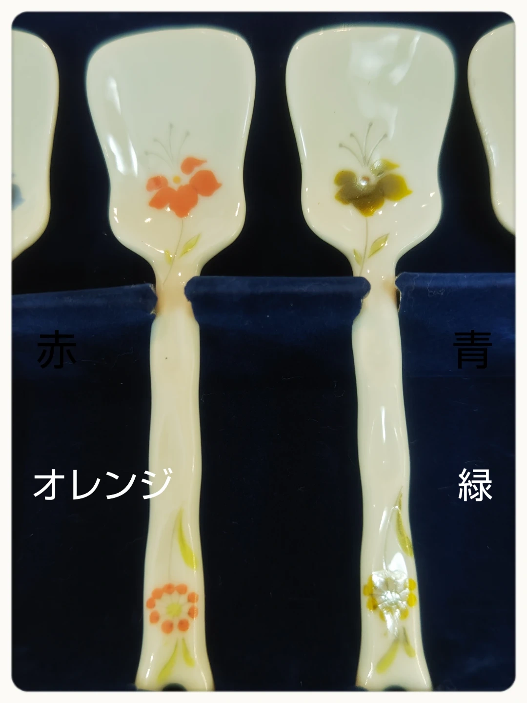 陶器 花柄スプーンセット 5本セットの写真2枚目