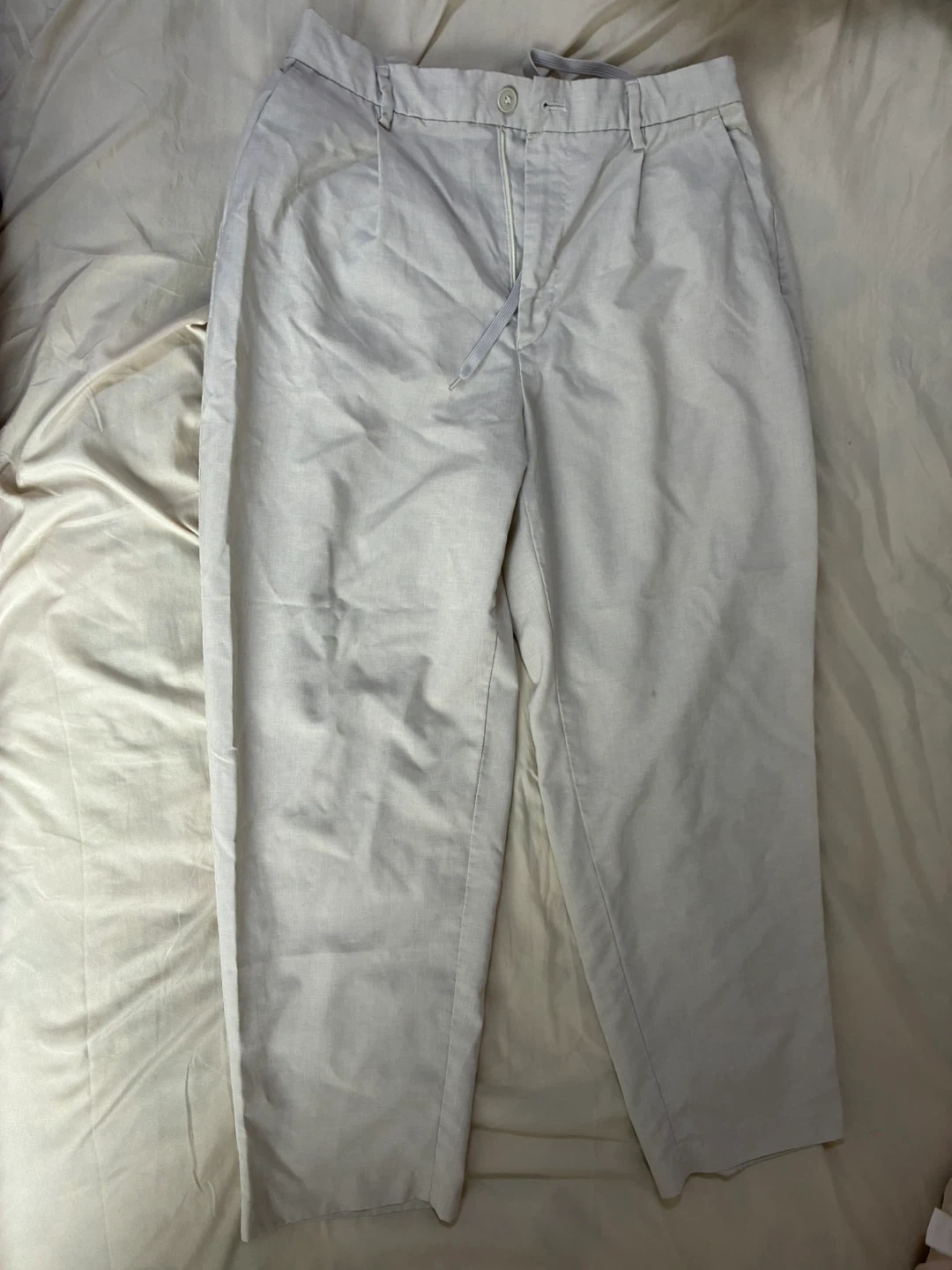 GU テーパードパンツ ベージュの写真2枚目
