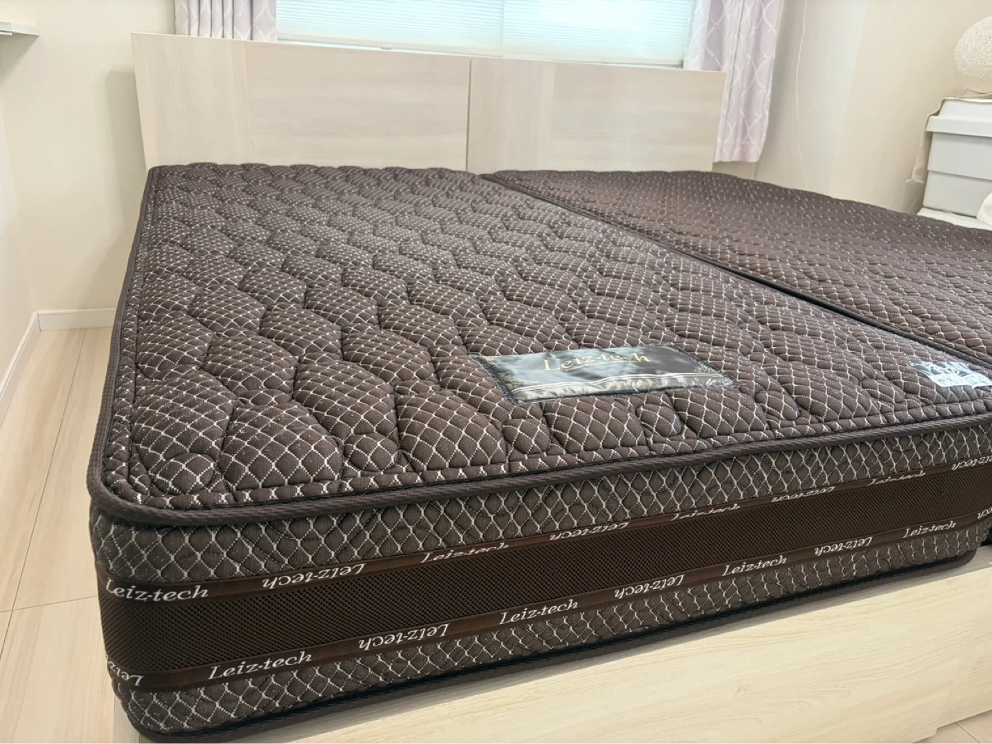 【収納たっぷり】引出し付きASLEEP シングルベッド+マットレス 定価17万円の写真5枚目