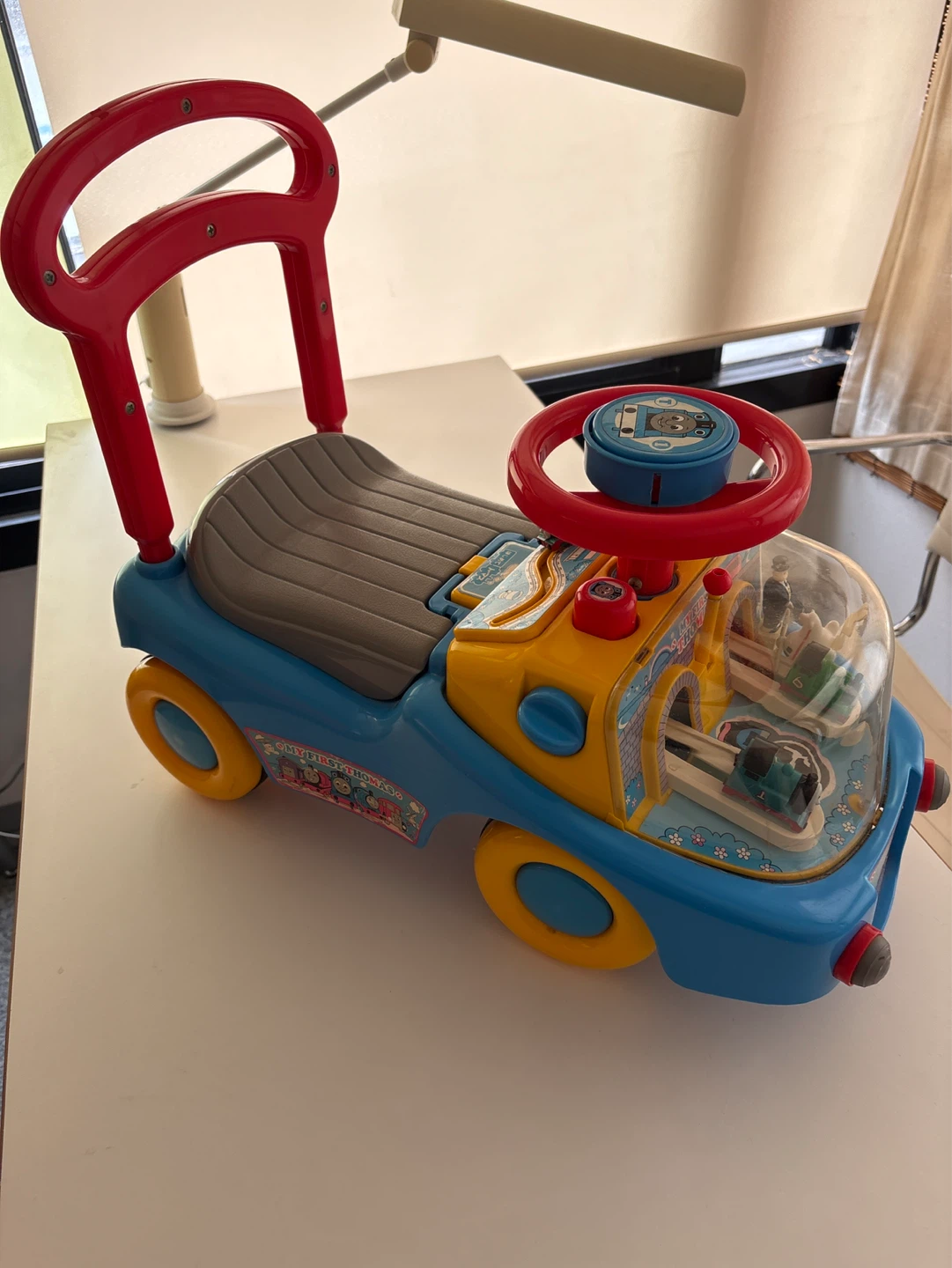 きかんしゃトーマス 乗用玩具 足けり