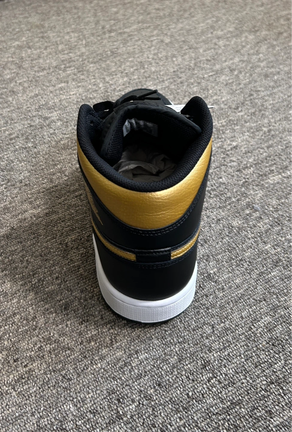⭕️今だけ価格 新品正規品 Nike Air Jordan 1 Mid ナイキエアジョーダンの写真5枚目