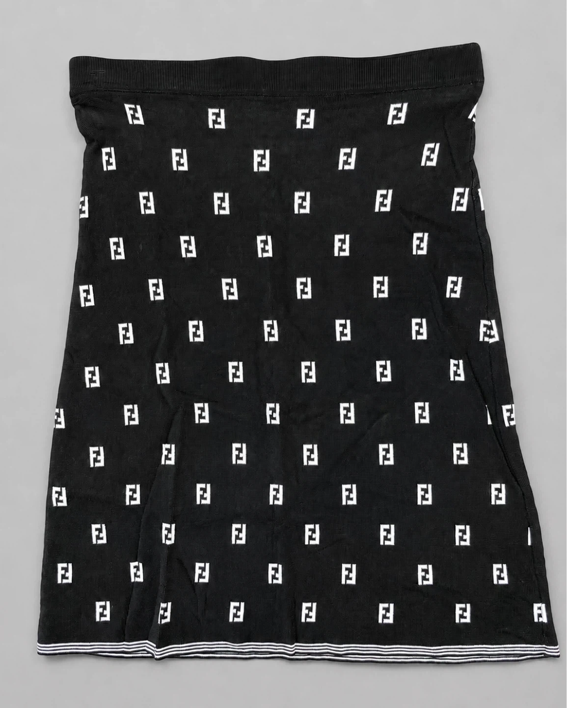 FENDI フェンディ ズッカ柄 ニットスカート 黒