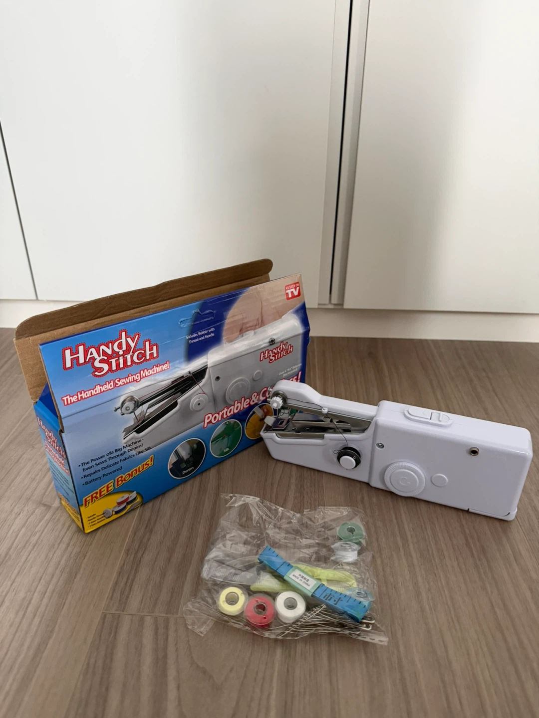 ハンディステッチ 携帯用ハンディミシン（付属品・箱付き）