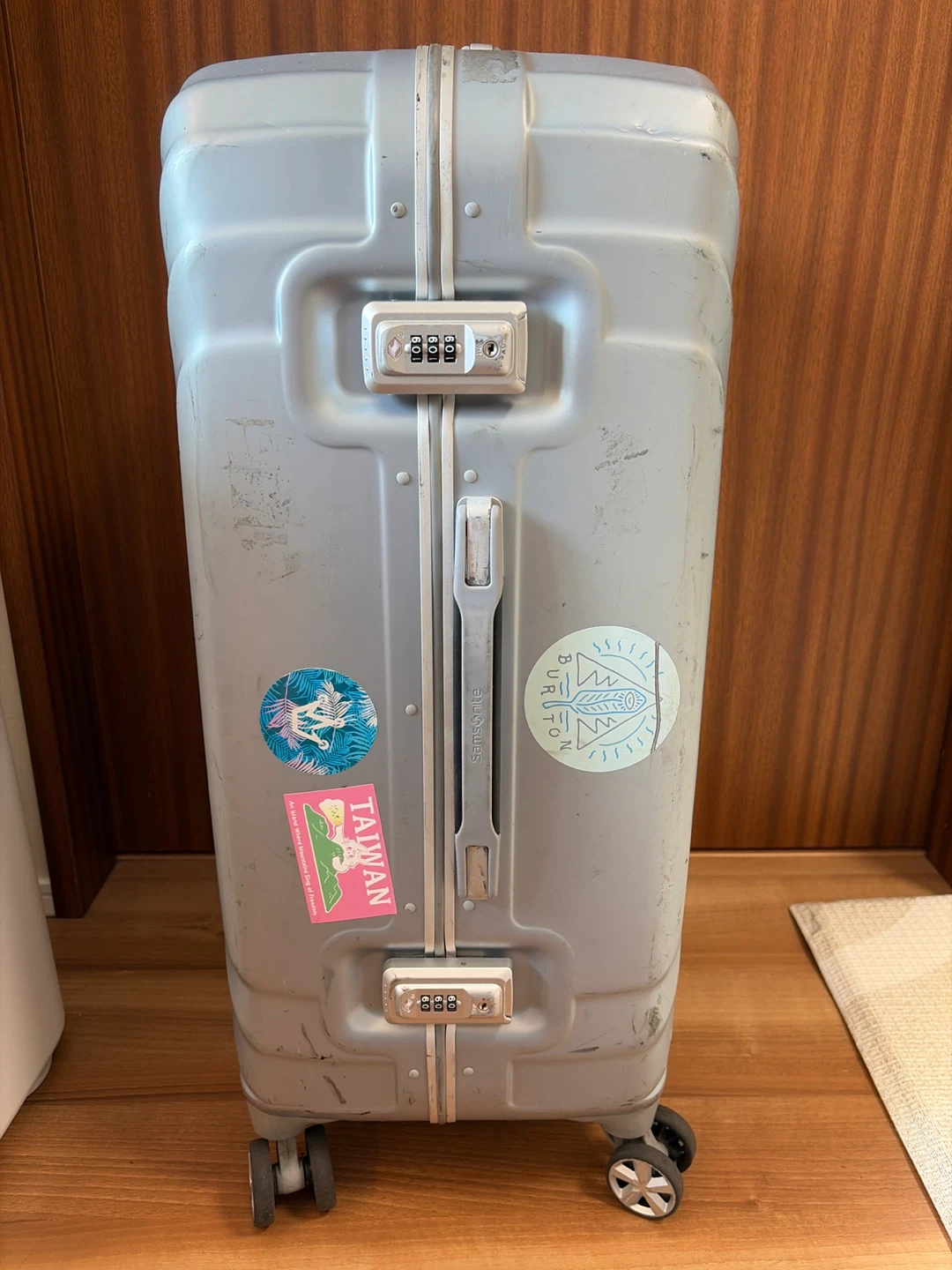 サムソナイト （Samsonite）スーツケース シルバーの写真3枚目