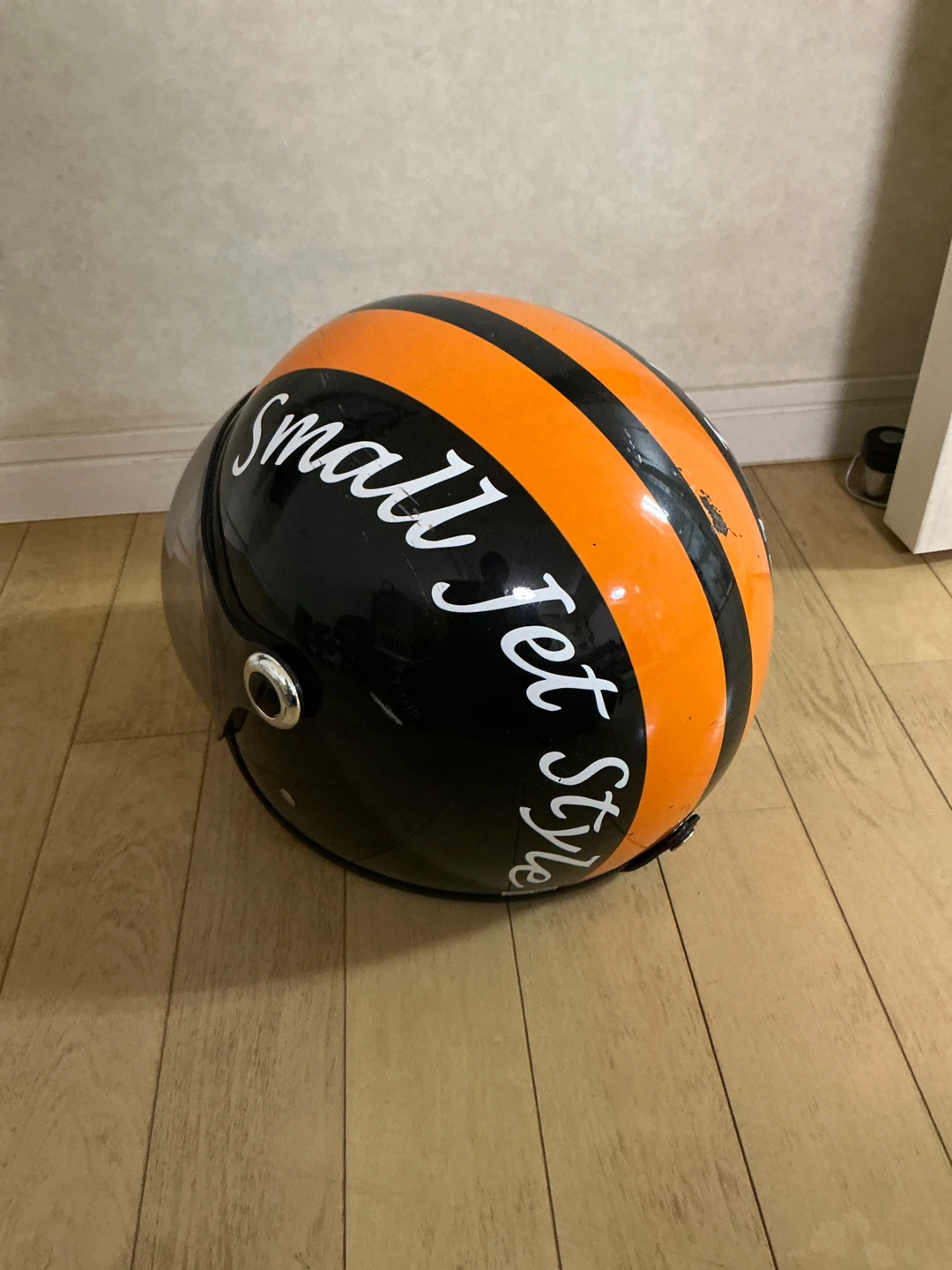 ジェットヘルメット 黒×オレンジの写真2枚目